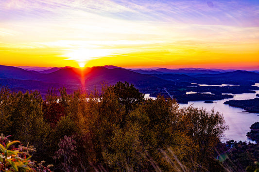 The Space Between Extremes